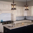 Kitchen / Traditional / Two Toned / Island